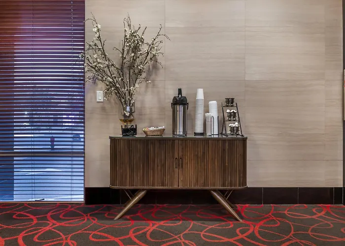 Best Western Plus Columbia River Hotel