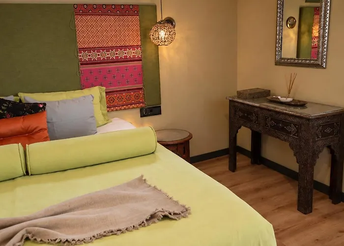 Gato Preto De Silves - Adults Only