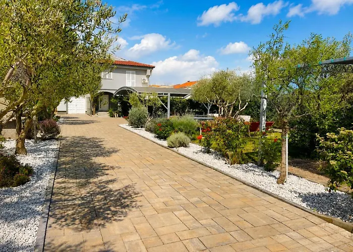 Holiday House Zaton