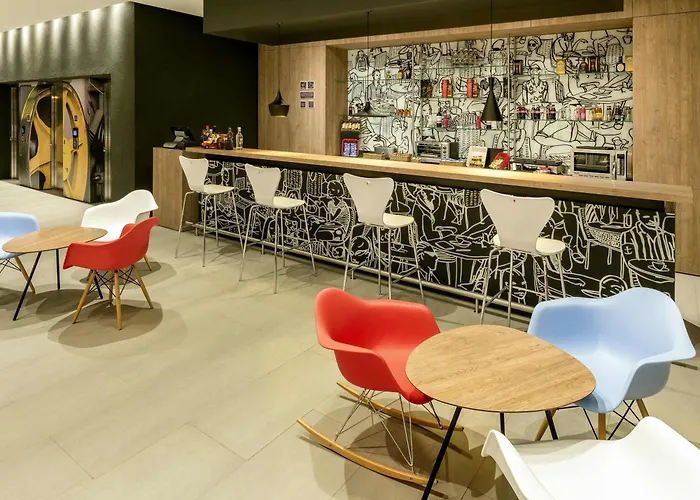 Hotel Ibis Cali Granada