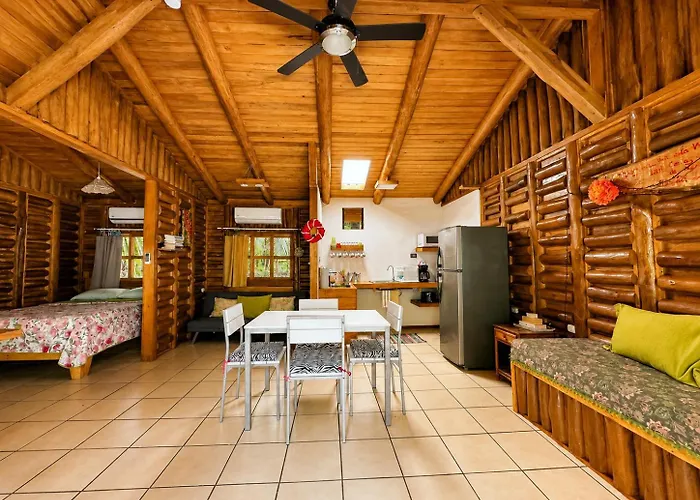Cabanas Lamaite