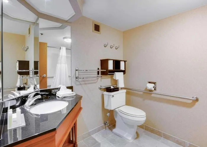 Pittsburgh Airport Inn And Suites Coraopolis