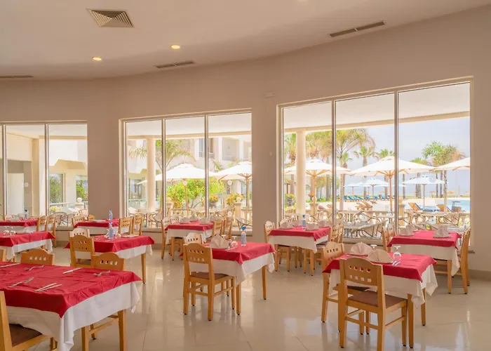 Khayam Garden Beach Resort&Spa