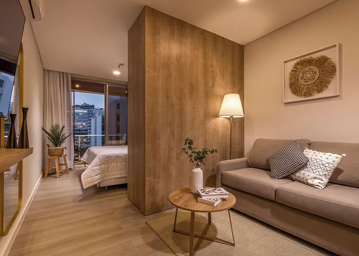 Houze Residences - By Ava Rentals