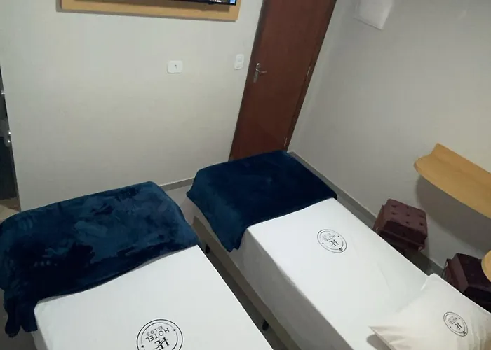 Hotel Ellos - Estacionamento e Café da Manhã Incluso