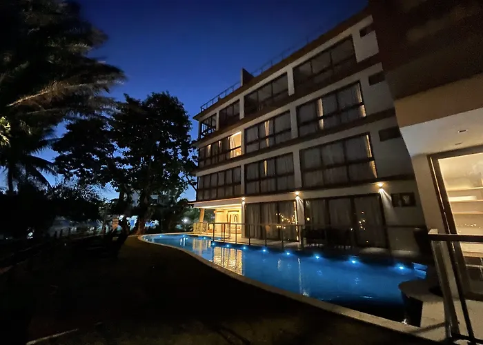 Guarajuba Suítes Premium Boutique Hotel