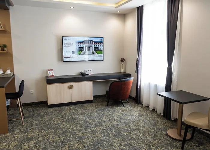 Hotel Garzon Plaza