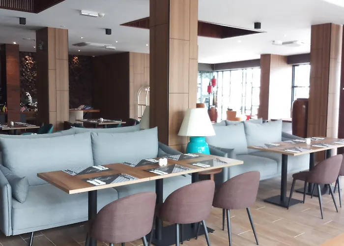 Roxy Hotel Padungan