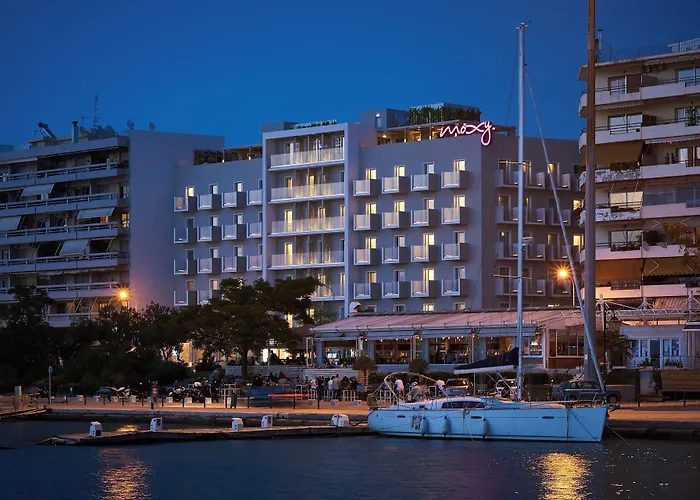 Moxy Patra Marina