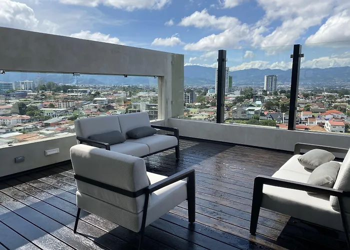Bee Suites Escalante - San Jose