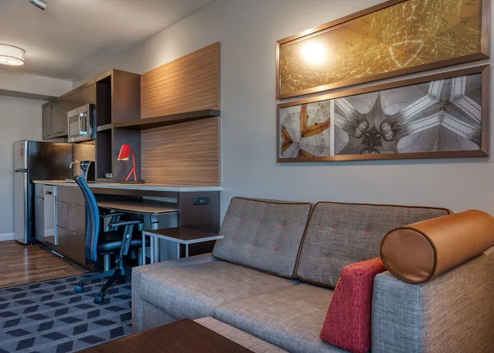 Towneplace Suites By Marriott Indianapolis Airport