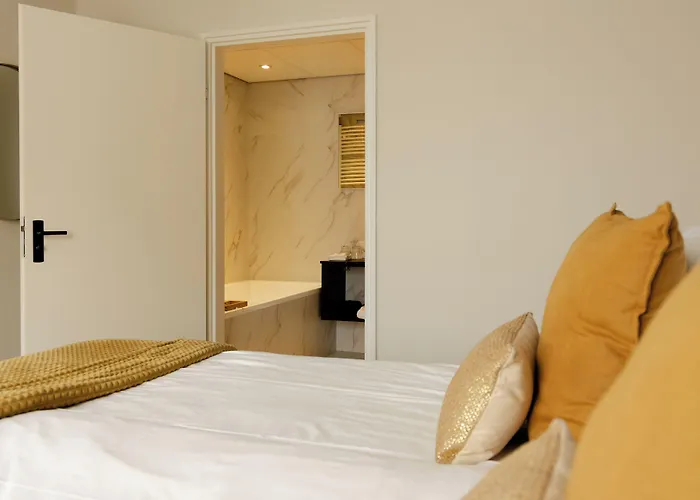 Boutique Hotel Charley'S