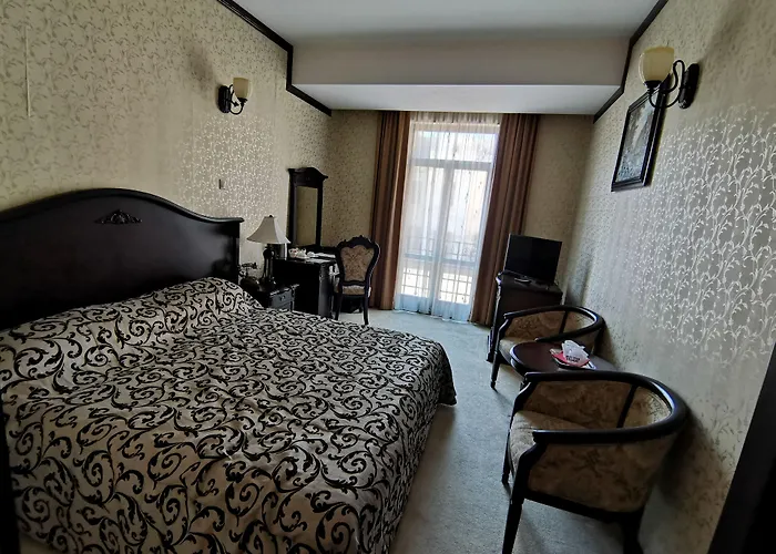 Hotel Carol