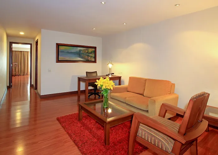 Hotel Windsor House Inn By Geh Suites