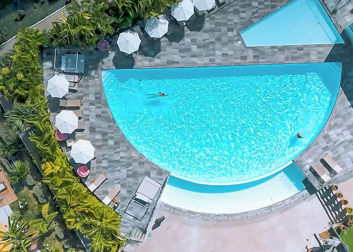 Hommage Hotel & Residences