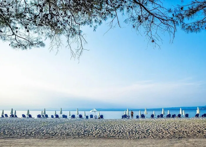 Xenios Port Marina Hotel