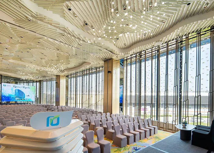 Regala Skycity Hotel By Regal Hotels