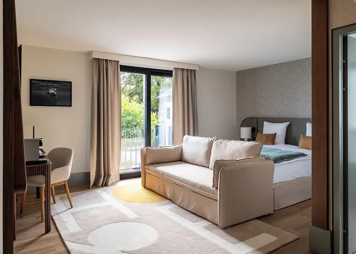 Maison Du Lac Boutique Hotel