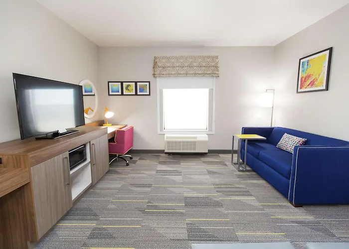 Hampton Inn Mustang