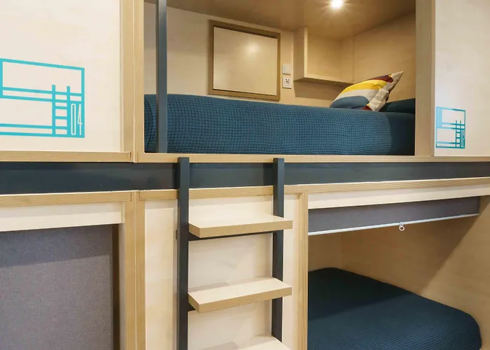 Take Surf Hostel Conil