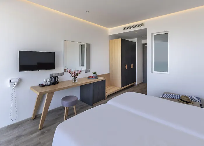 Protaras Plaza Hotel