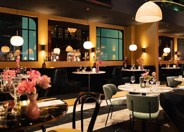 Van Der Valk Theaterhotel De Oranjerie