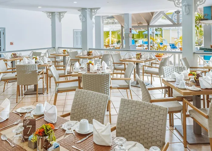 Bay Gardens Hotel