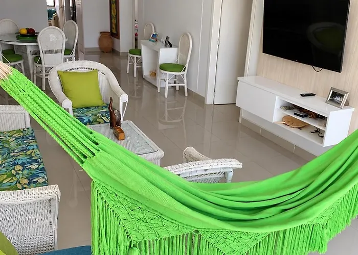 Apartamento En El Rodadero, Confortable Y Amplio, Con Vista Al Mar, A 80Mt De La Playa, Delamar Apartmet