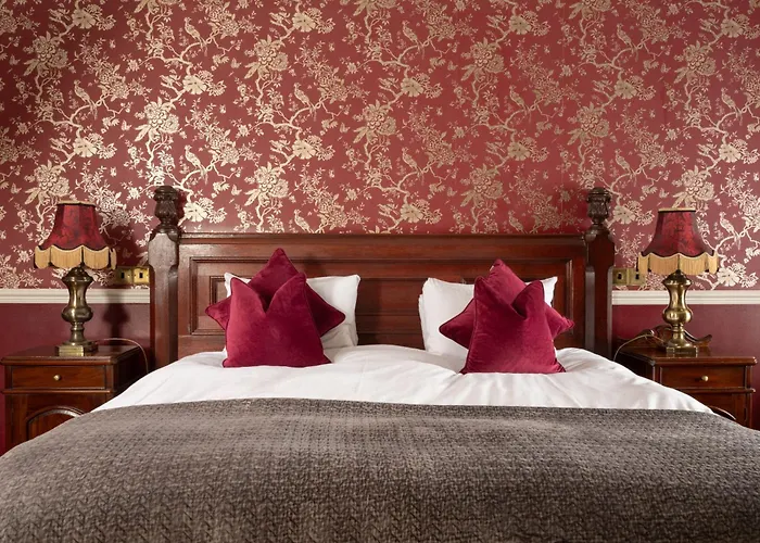 The George Hotel