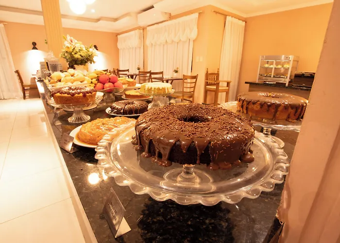 Ellus Hotel