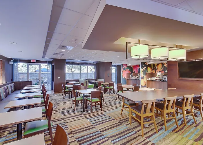 Fairfield Inn & Suites By Marriott Wichita East
