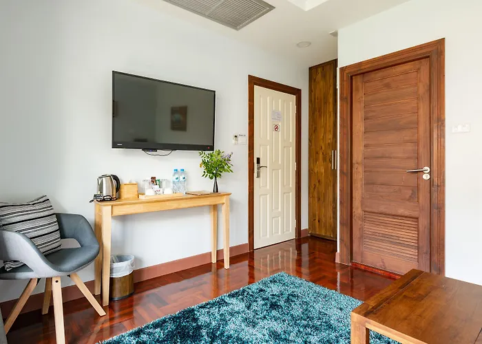 Maneeya Park Residence