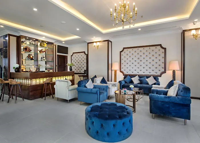 Halina Hotel And Apartment