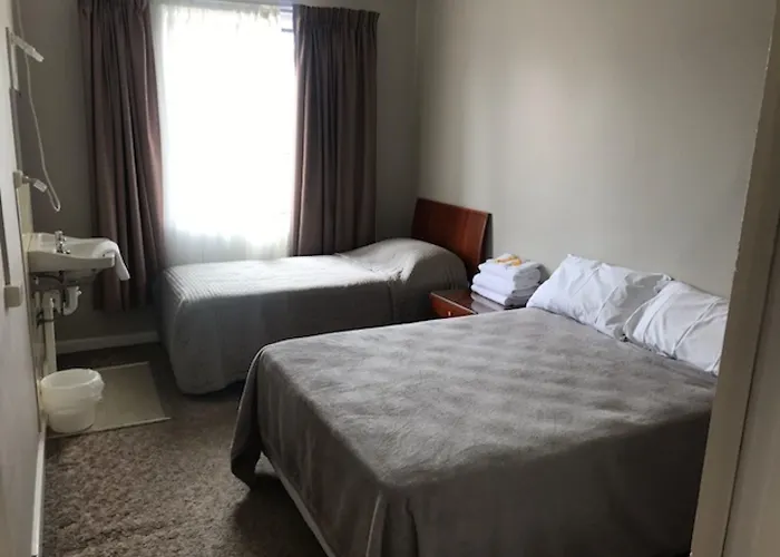 Lakes And Ocean Hotel Forster