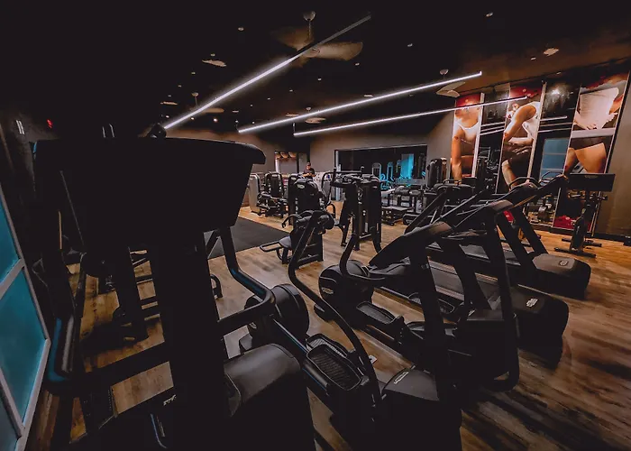Saison Resort & Spa