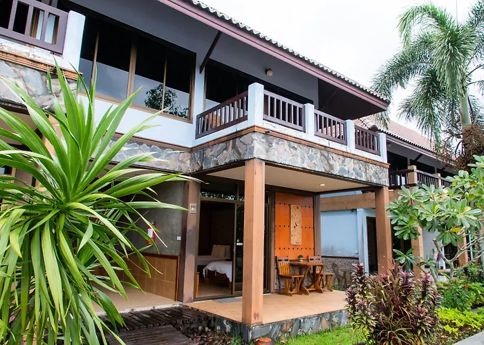 BaanRimNam Resort Trat