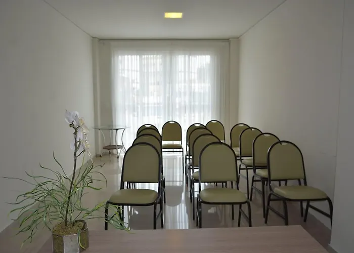 Oasis Hotel