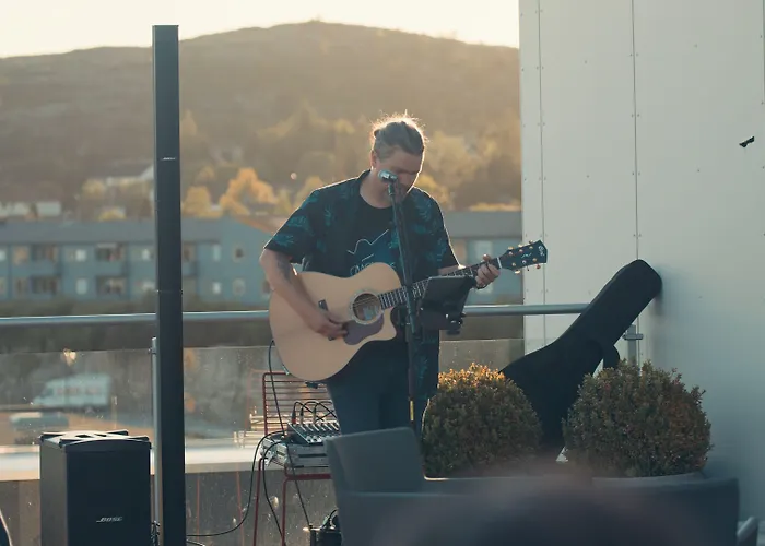 Hjorten Hotell Hitra