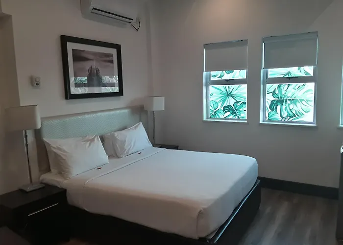 Parade Hotel