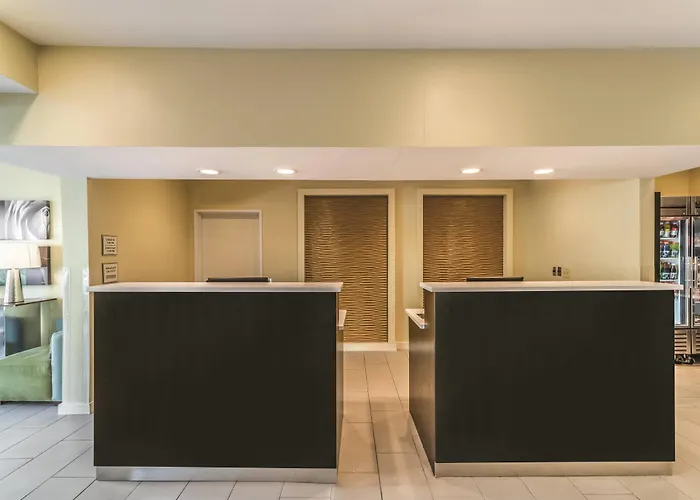 La Quinta By Wyndham Collinsville - St. Louis