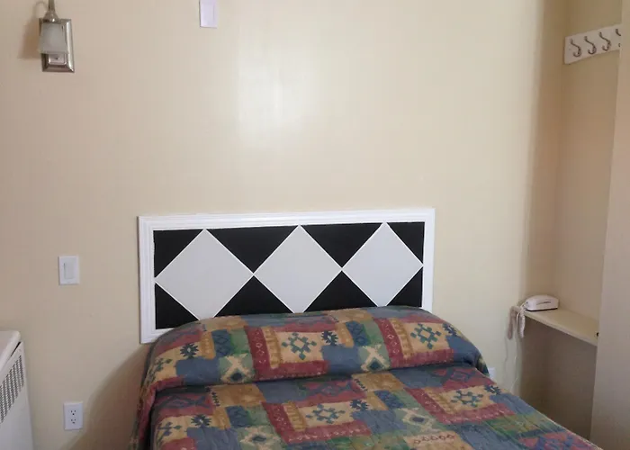 Davidson Motel