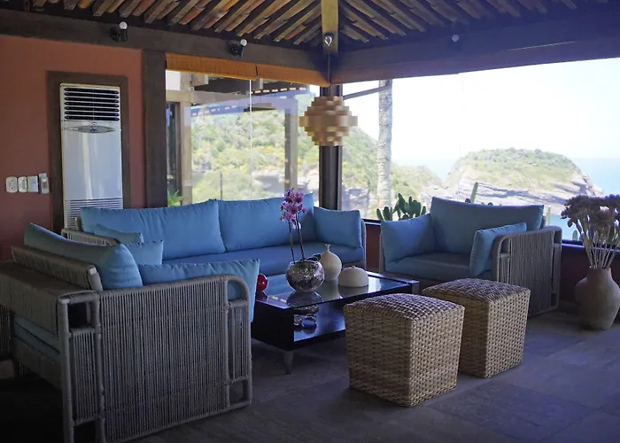 Cliffside Luxury Inn