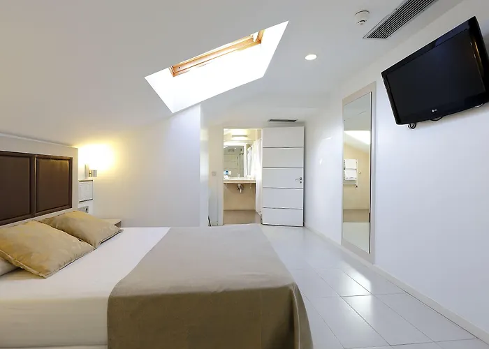 Hotel Santa Rosa, Blue Hoteles