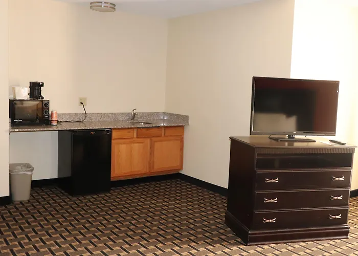 Econo Lodge Inn & Suites Wisconsin Dells