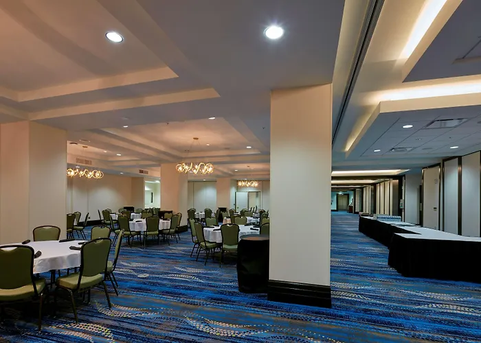 Embassy Suites Louisville Downtown