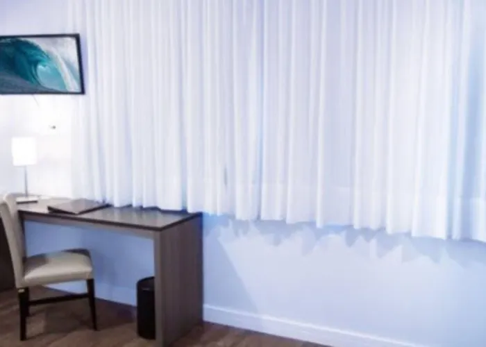Fratele Business Hotel