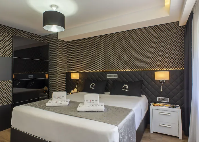 The Queen Luxury Apartments - Villa Carlotta