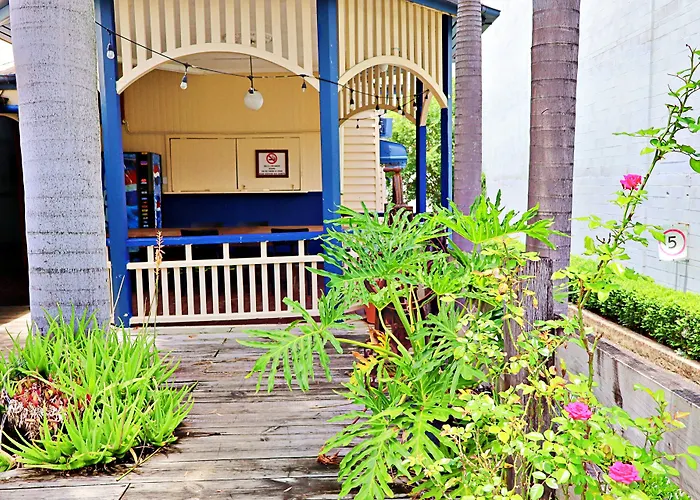 Brisbane Manor