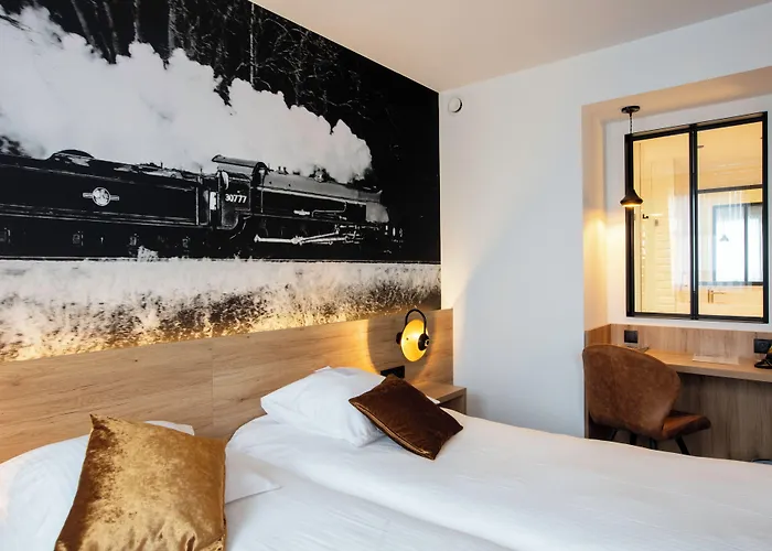 Hotel Leo Station Et Annexes