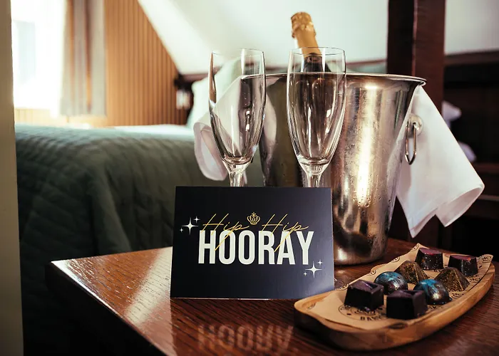 The Duke Of Edinburgh Hotel & Bar